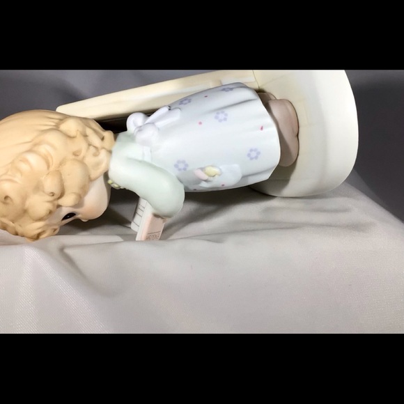 PRECIOUS MOMENTS Members Club 1996 “Teach us to love one another” - Picture 6 of 15